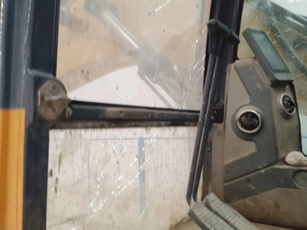 徐工XE150D履帶式挖掘機(jī)