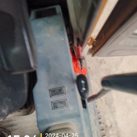 徐工XE150D履带式挖掘机