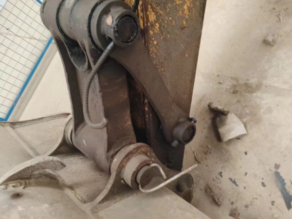 徐工XE150D履帶式挖掘機(jī)