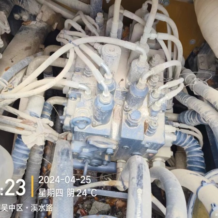 徐工XE550DK履带式挖掘机