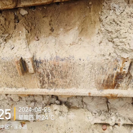 徐工XE550DK履带式挖掘机