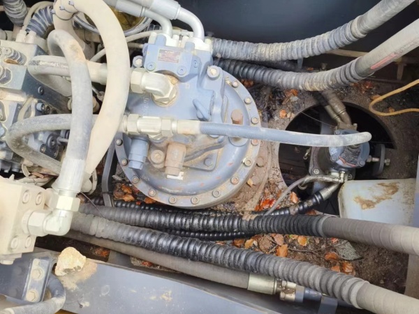 徐工XE550DK履帶式挖掘機