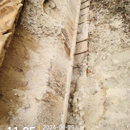 徐工XE550DK履带式挖掘机