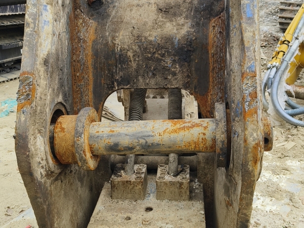 徐工XE550DK履帶式挖掘機