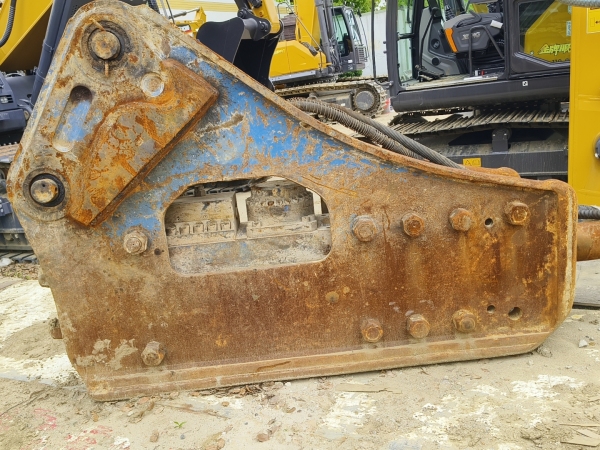 徐工XE550DK履帶式挖掘機