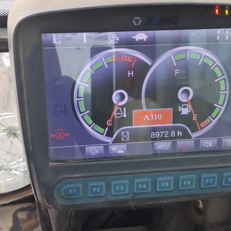 徐工XE470D履带式挖掘机