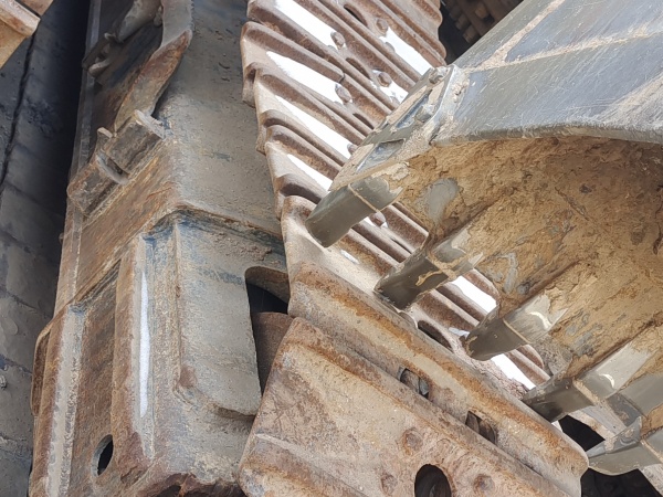 徐工XE470D履帶式挖掘機(jī)