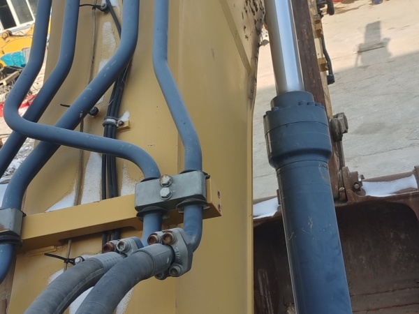 徐工XE470D履帶式挖掘機