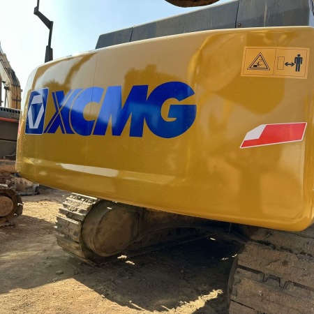 徐工XE470履带式挖掘机