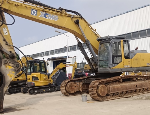 徐工XE470CK履带式挖掘机