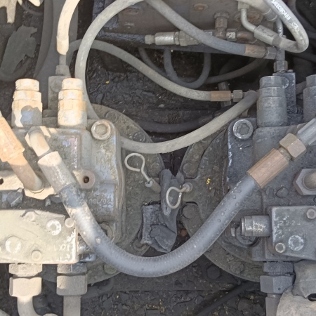 徐工XE470CK履带式挖掘机