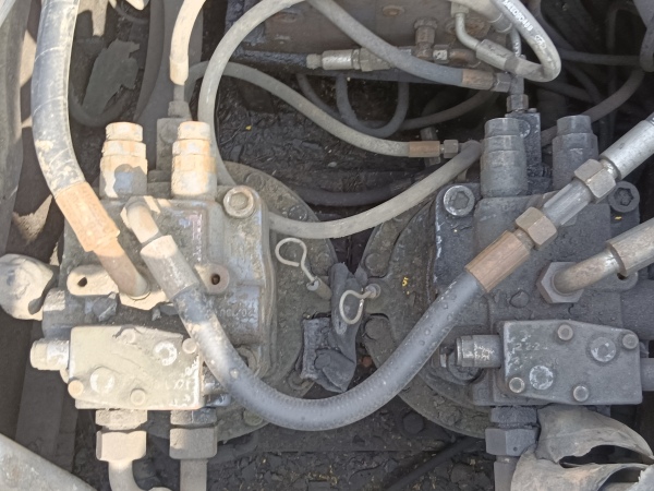 徐工XE470CK履帶式挖掘機(jī)