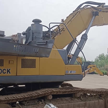 徐工XE470CK履带式挖掘机