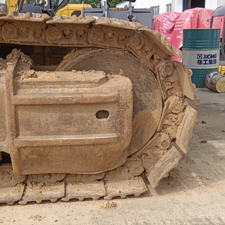 徐工XE470CK履带式挖掘机