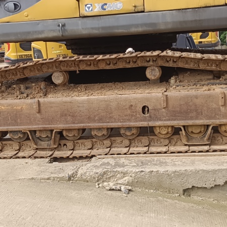 徐工XE470CK履带式挖掘机