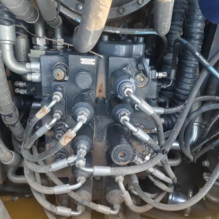 徐工XE490DK履带式挖掘机