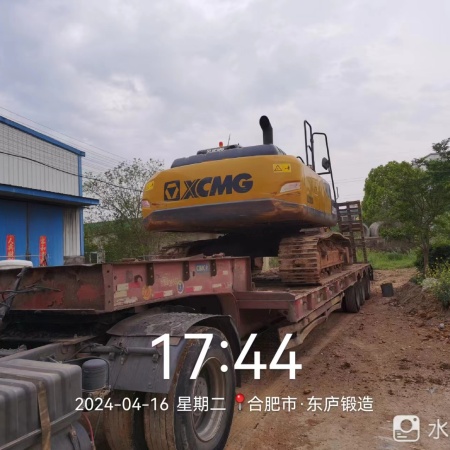 徐工XE200DA履带式挖掘机