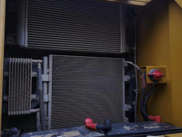 徐工XE200DA履帶式挖掘機(jī)