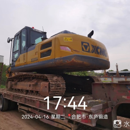 徐工XE200DA履带式挖掘机