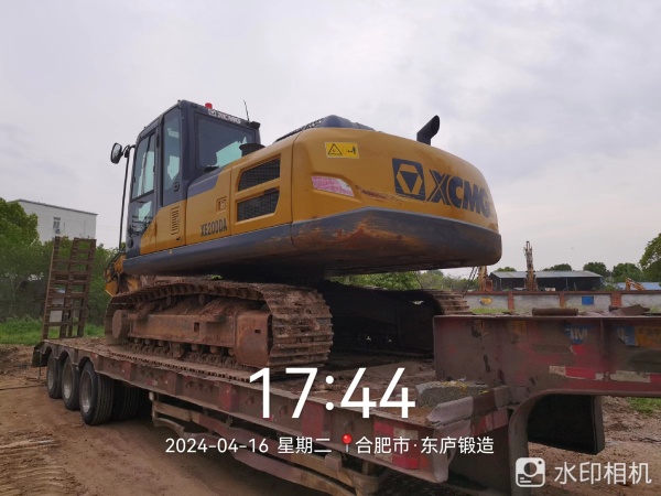 徐工XE200DA履帶式挖掘機(jī)