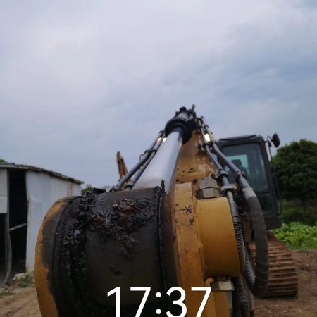 徐工XE200DA履带式挖掘机