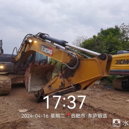 徐工XE200DA履带式挖掘机