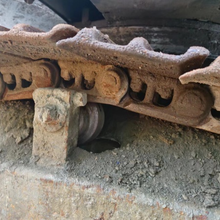 玉柴YC85履带式挖掘机