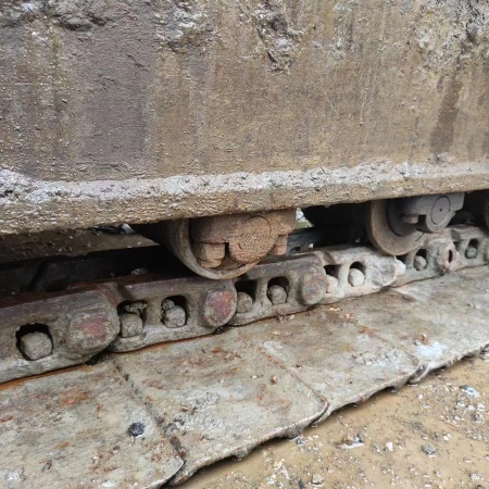 玉柴YC85履带式挖掘机