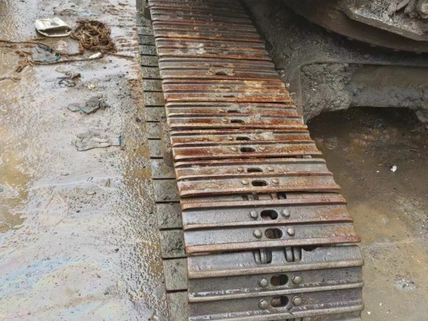 玉柴YC85履帶式挖掘機