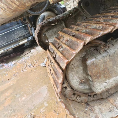 玉柴YC85履带式挖掘机