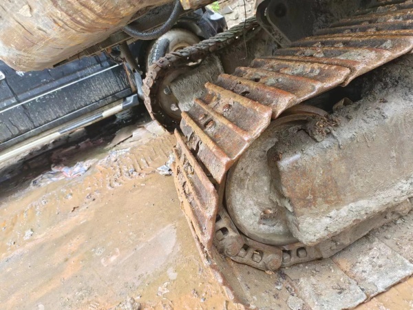 玉柴YC85履帶式挖掘機