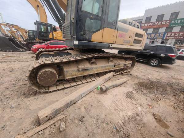 徐工XE380DK履帶式挖掘機