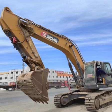 徐工XE380DK履带式挖掘机