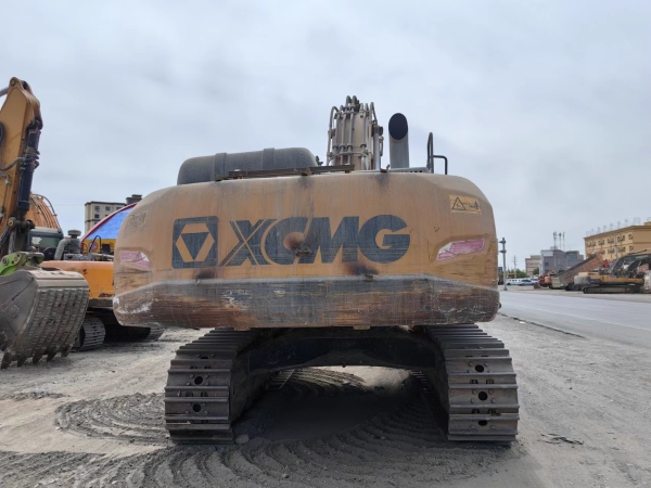 徐工XE380DK履帶式挖掘機