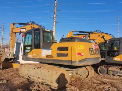 徐工XE200DA履帶式挖掘機