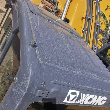 徐工XE310DA履带式挖掘机