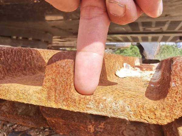 徐工XE310DA履帶式挖掘機