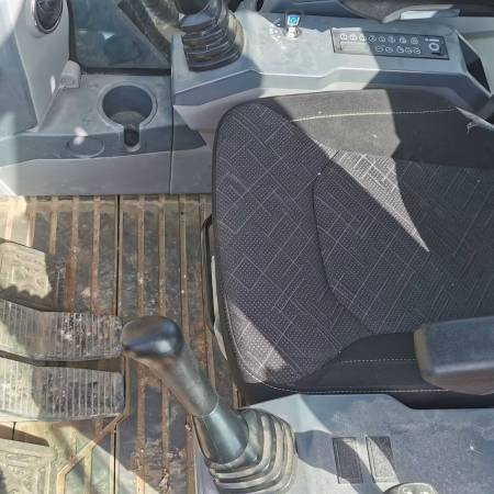 徐工XE310DA履带式挖掘机