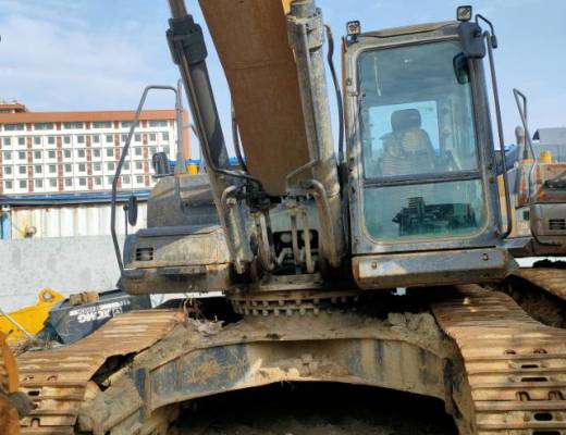 徐工XE370DK履带式挖掘机