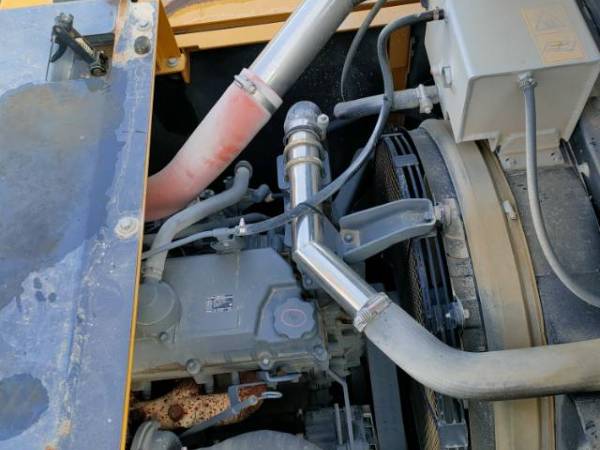 徐工XE370DK履帶式挖掘機