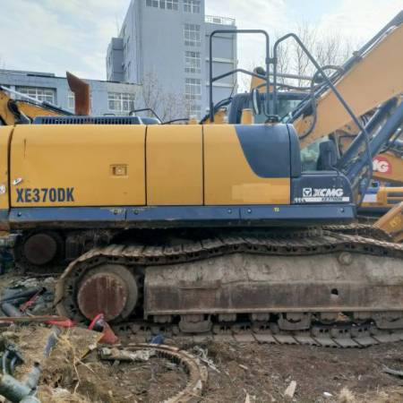徐工XE370DK履带式挖掘机