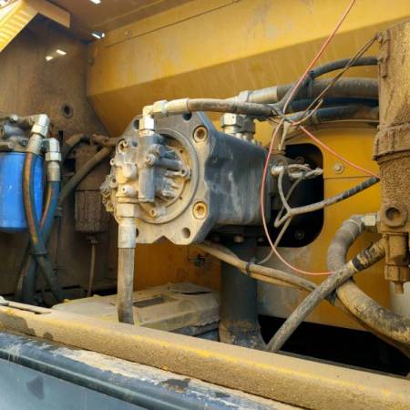 徐工XE370DK履带式挖掘机