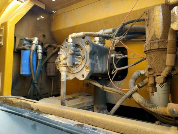 徐工XE370DK履帶式挖掘機