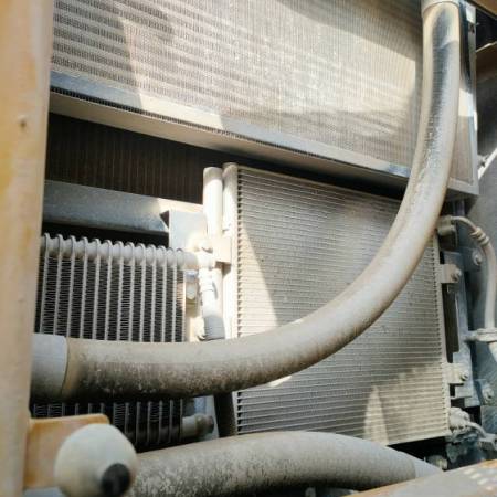 徐工XE370DK履带式挖掘机