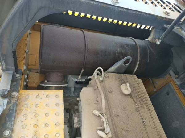 徐工XE490DK履帶式挖掘機(jī)