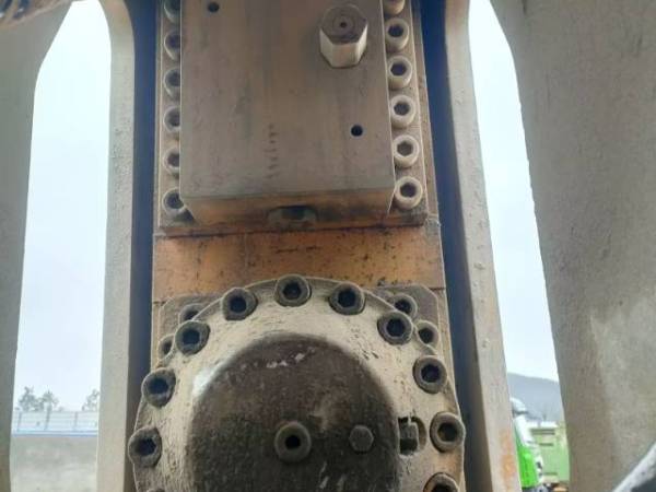 徐工XE490DK履帶式挖掘機(jī)