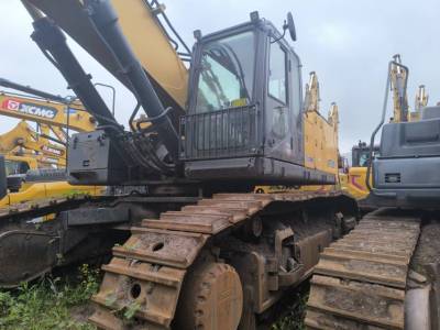 徐工XE700D履帶式挖掘機(jī)