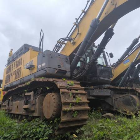 徐工XE700D履带式挖掘机