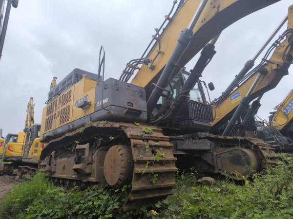 徐工XE700D履帶式挖掘機(jī)