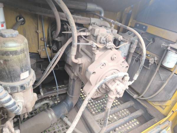 徐工XE700D履帶式挖掘機(jī)